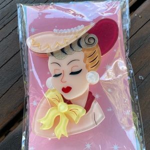 “NIB” ~ RARE ~ PORTRAIT OF A PLANT LADY” BROOCH